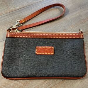 Dooney & Bourke Black/Cognac Pebbled Leather Two-Way Slim Handbag/Wristlet